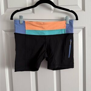 Lululemon Fast Track Short II - Size 6